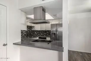 4718 W Orangewood Ave, Glendale, AZ 85301 - Photo 10