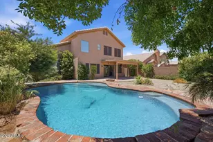 4626 E Summerhaven Dr, Phoenix, AZ 85044 - Photo 2