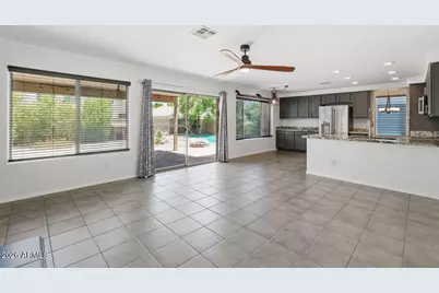 4626 E Summerhaven Drive, Phoenix, AZ 85044 - Photo 18