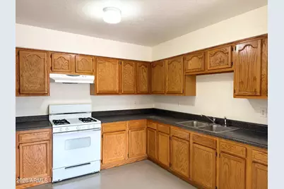 521 W Ocotillo Street, Casa Grande, AZ 85122 - Photo 4