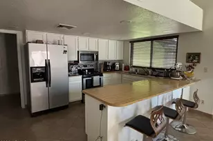 11322 N 69th Dr, Peoria, AZ 85345 - Photo 6