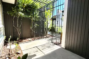 905 W Solcito Ln, Phoenix, AZ 85013 - Photo 4