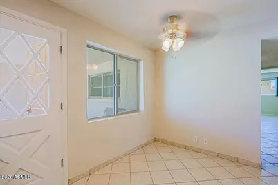 6203 N 12th Place # 2, Phoenix, AZ 85014 - Photo 8