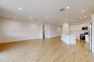 9332 W Encinas Ln, Tolleson, AZ 85353 - Photo 10