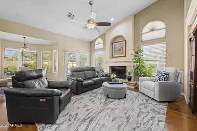 414 S Surfside Drive, Gilbert, AZ 85233 - Photo 8