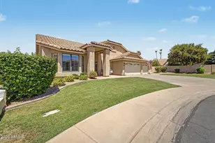 414 S Surfside Dr, Gilbert, AZ 85233 - Photo 2