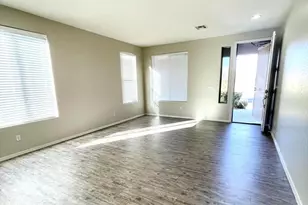 29525 N Smokey Ln, Peoria, AZ 85383 - Photo 2