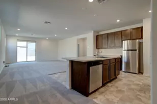 12340 W Kaler Dr, Glendale, AZ 85307 - Photo 8