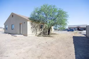 12503 W Madero Dr, Arizona City, AZ 85123 - Photo 4