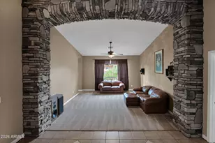 1122 E Longhorn Pl, Chandler, AZ 85286 - Photo 4