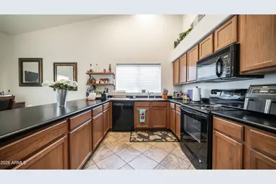 15256 W Statler Street, Surprise, AZ 85374 - Photo 4