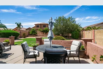 15256 W Statler Street, Surprise, AZ 85374 - Photo 8