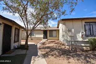 3120 N 67th Ln Ln, Phoenix, AZ 85033 - Photo 2