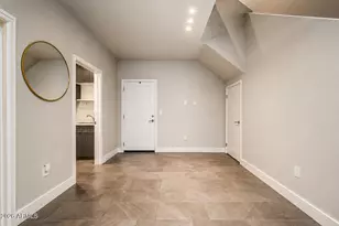 2825 N 42nd St, Phoenix, AZ 85008 - Photo 10