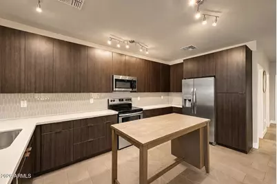 2825 N 42nd Street #5, Phoenix, AZ 85008 - Photo 6