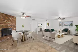 1049 N 23rd Pl, Mesa, AZ 85213 - Photo 2