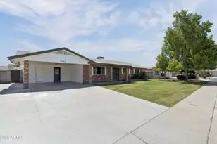 1049 N 23rd Pl, Mesa, AZ 85213 - Photo 12