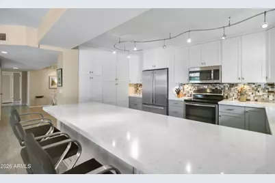 6502 N Central Avenue #A101, Phoenix, AZ 85012 - Photo 10