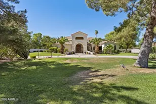 5912 E Sapphire Ln, Paradise Valley, AZ 85253 - Photo 2