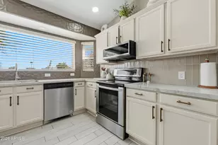 8562 N 108th Dr, Peoria, AZ 85345 - Photo 12