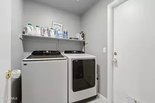 8562 N 108th Dr, Peoria, AZ 85345 - Photo 26
