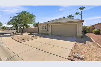 8562 N 108th Drive, Peoria, AZ 85345 - Photo 2