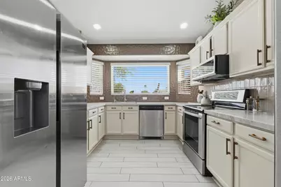 8562 N 108th Drive, Peoria, AZ 85345 - Photo 10