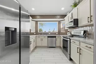 8562 N 108th Dr, Peoria, AZ 85345 - Photo 10