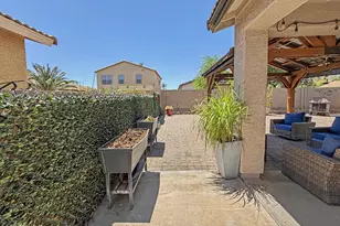 13787 W Maui Ln, Surprise, AZ 85379 - Photo 46