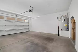 1686 E Chelsea Ln, Gilbert, AZ 85295 - Photo 32