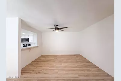 5208 E Tamblo Drive, Phoenix, AZ 85044 - Photo 6