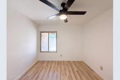 5208 E Tamblo Drive, Phoenix, AZ 85044 - Photo 10
