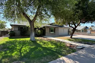 2520 S Terrace Rd, Tempe, AZ 85282 - Photo 1
