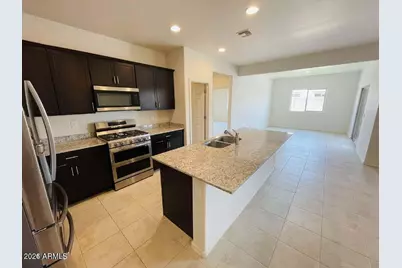 43691 W Yucca Lane, Maricopa, AZ 85138 - Photo 2