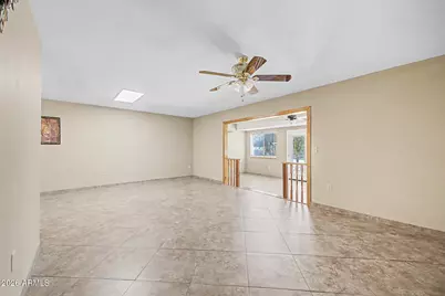 10431 W El Capitan Circle, Sun City, AZ 85351 - Photo 4