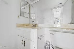 461 W Holmes Ave, Mesa, AZ 85210 - Photo 18