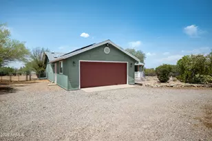 5347 E Anita Dr, Hereford, AZ 85615 - Photo 4