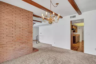 8201 E Malcomb Dr, Scottsdale, AZ 85250 - Photo 16