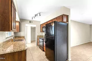 1702 E Gaylon Dr, Tempe, AZ 85282 - Photo 8