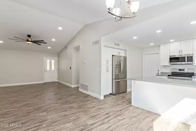 19030 N 76th Avenue, Glendale, AZ 85308 - Photo 8