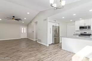 19030 N 76th Ave, Glendale, AZ 85308 - Photo 8