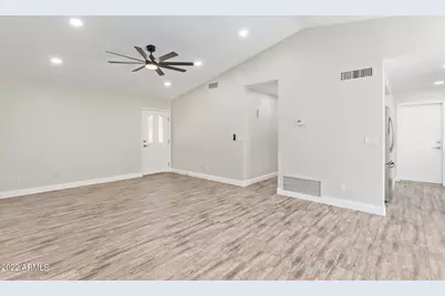 19030 N 76th Avenue, Glendale, AZ 85308 - Photo 4