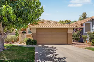 842 W Sun Coast Dr, Gilbert, AZ 85233 - Photo 2