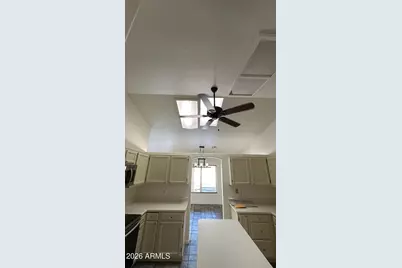 86 W Calle De Caballos --, Tempe, AZ 85284 - Photo 6
