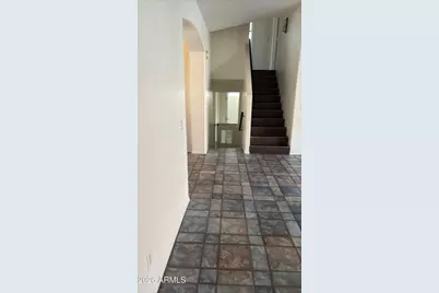 86 W Calle De Caballos --, Tempe, AZ 85284 - Photo 4