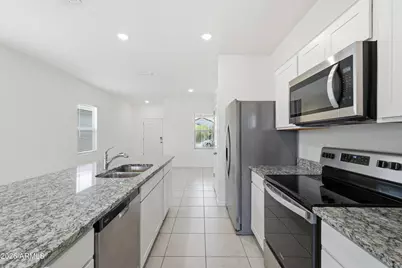 10941 N 165th Avenue, Surprise, AZ 85388 - Photo 8