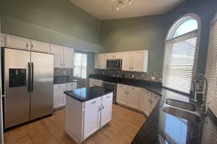 658 N Poplar Ct, Chandler, AZ 85226 - Photo 2