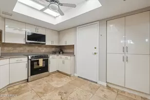 7302 E Rancho Vista Dr, Scottsdale, AZ 85251 - Photo 6