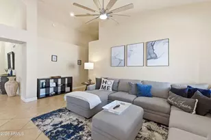 4442 E Graythorn St, Phoenix, AZ 85044 - Photo 12