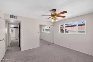 3311 W Paradise Dr, Phoenix, AZ 85029 - Photo 36